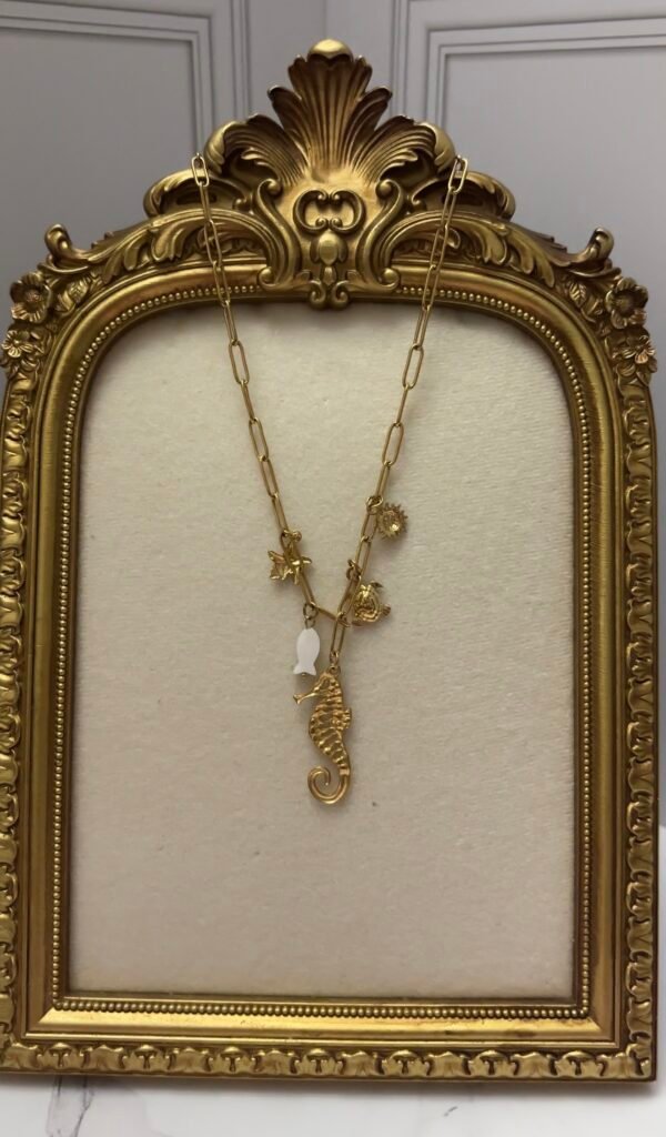 Collier charms
