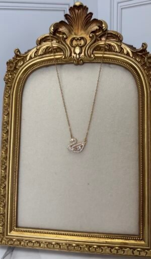 collier swan