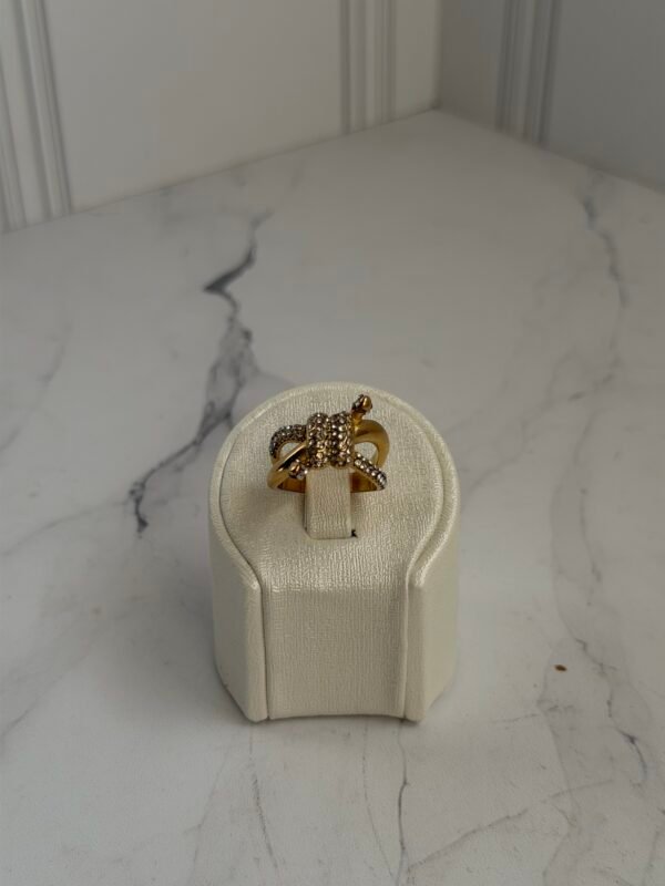 Bague عقدة