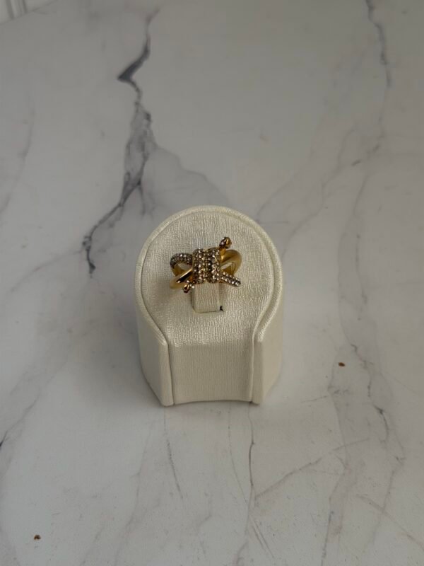 Bague عقدة